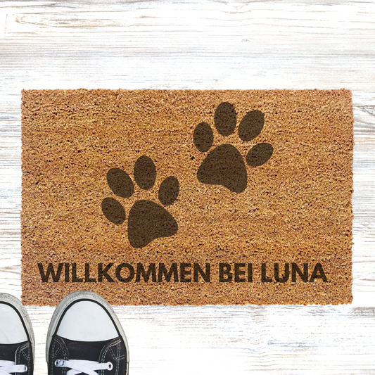Personalisierte Kokos Fußmatte - Willkommen bei "Hundename"